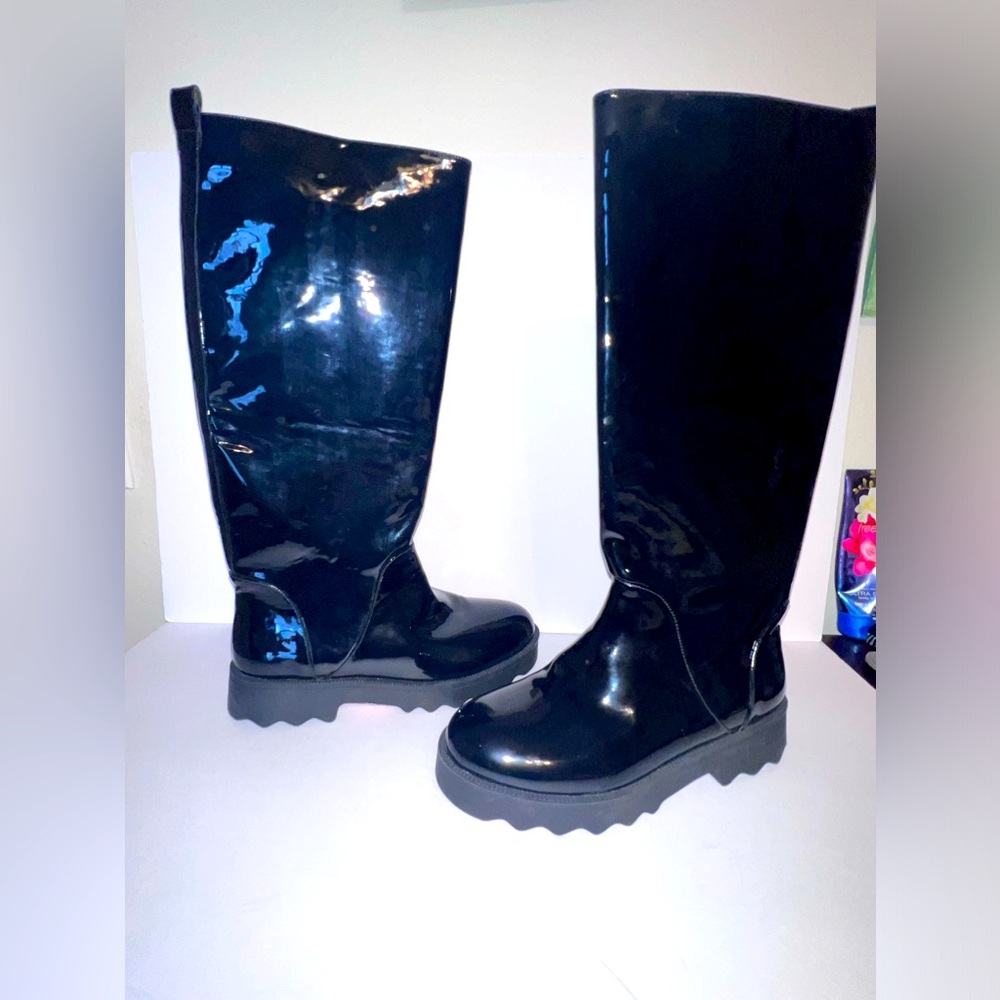 Aerosoles Slalom Lug Sole Knee High Black Boots Sz 10.5